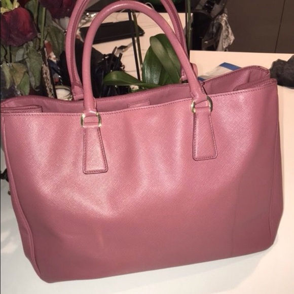 *SOLD*—Prada saffiano bag - Picture 2 of 4